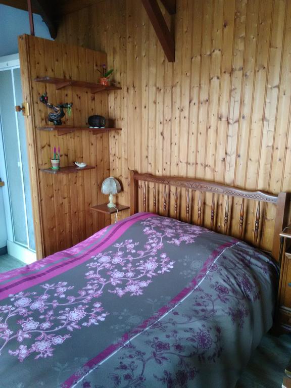 Chambre Chez l'Habitant Ambares-et-Lagrave Extérieur photo