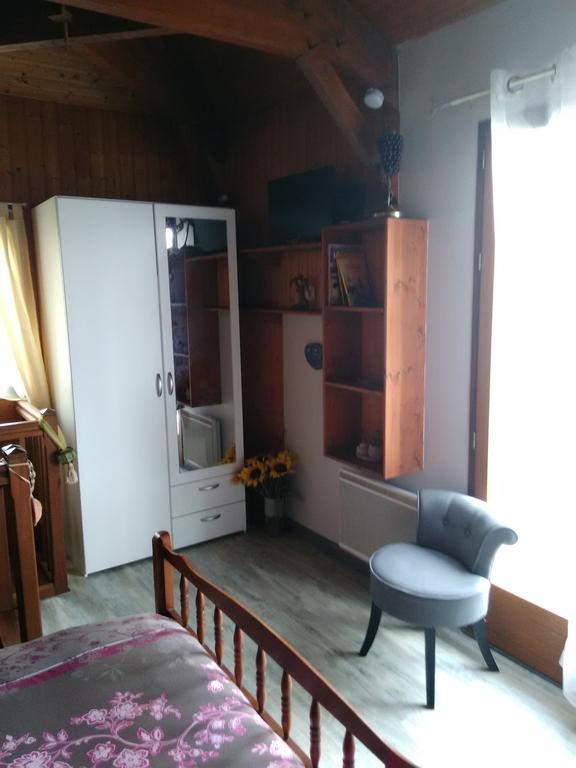 Chambre Chez l'Habitant Ambares-et-Lagrave Extérieur photo